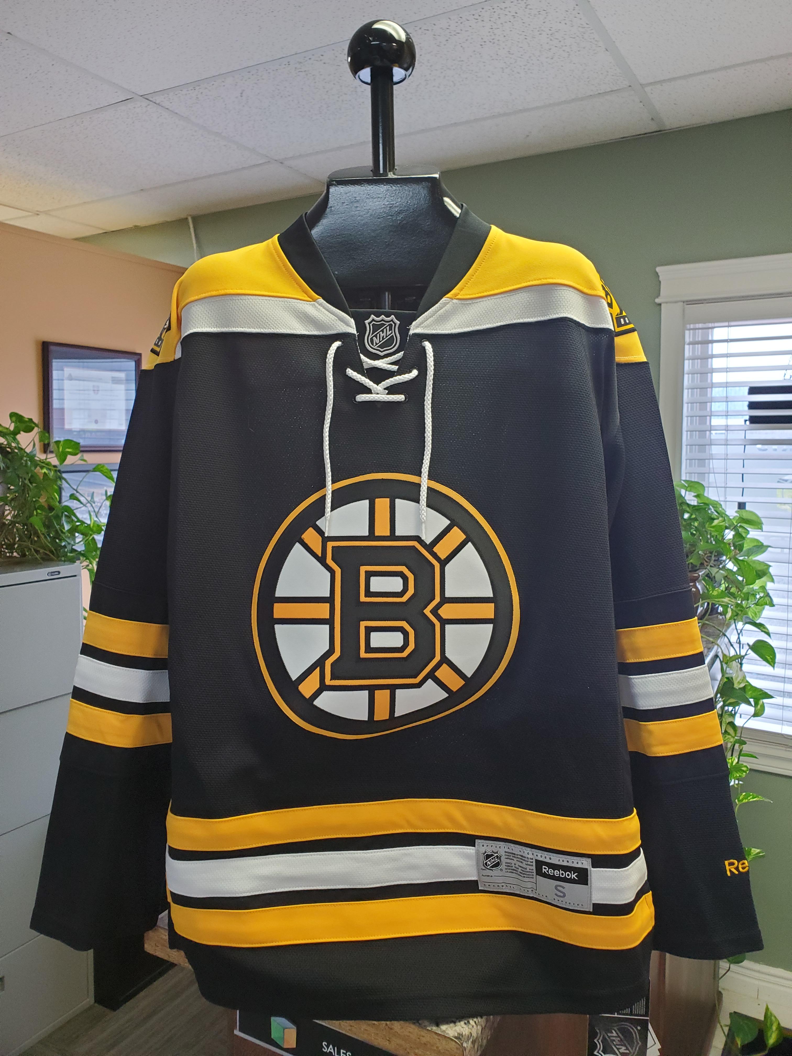 NHL Alternate Boston Bruins #37 Hockey Jersey New Youth L/XL Original MSRP  $100