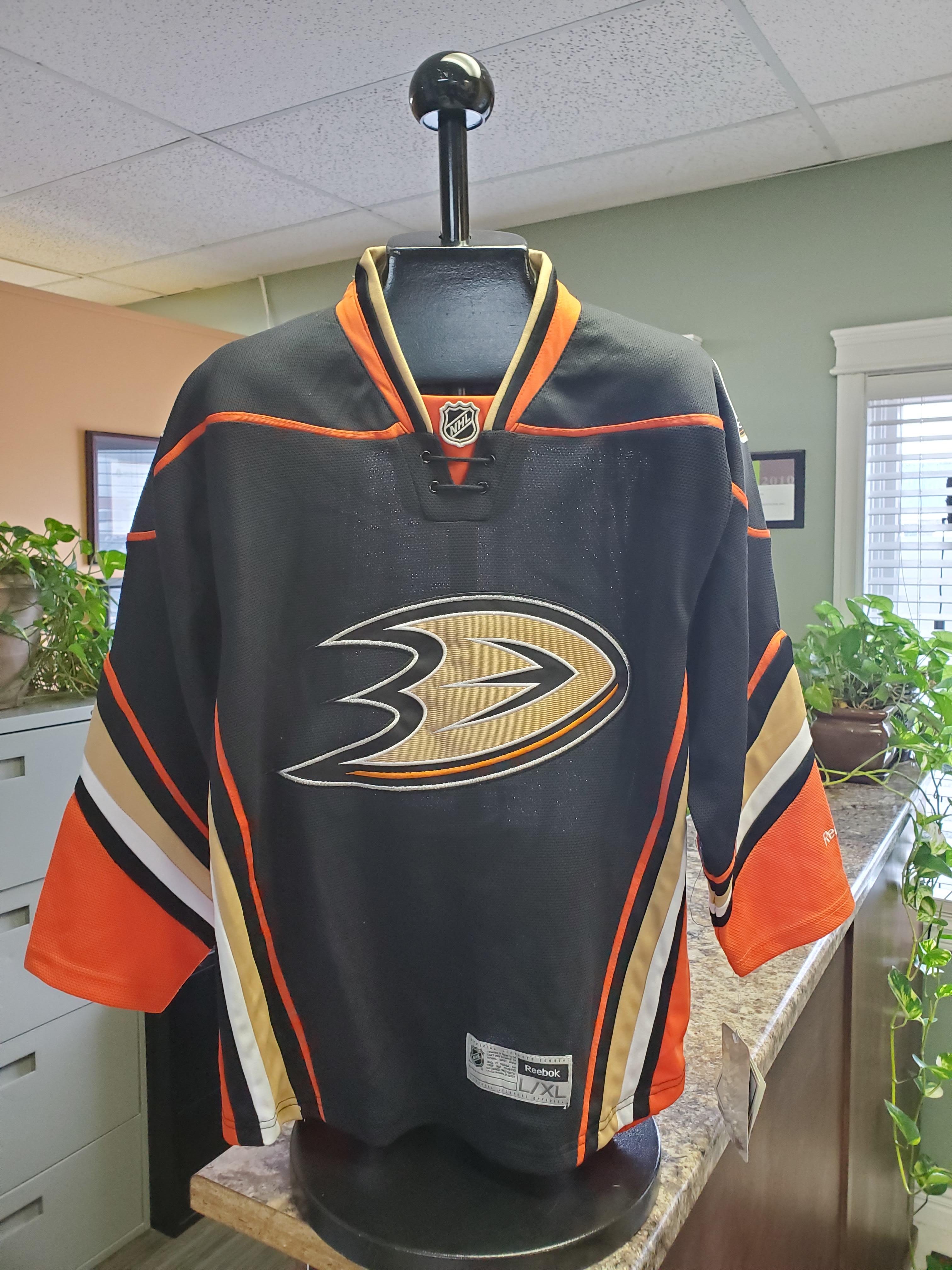 Hockey best sale jersey replica